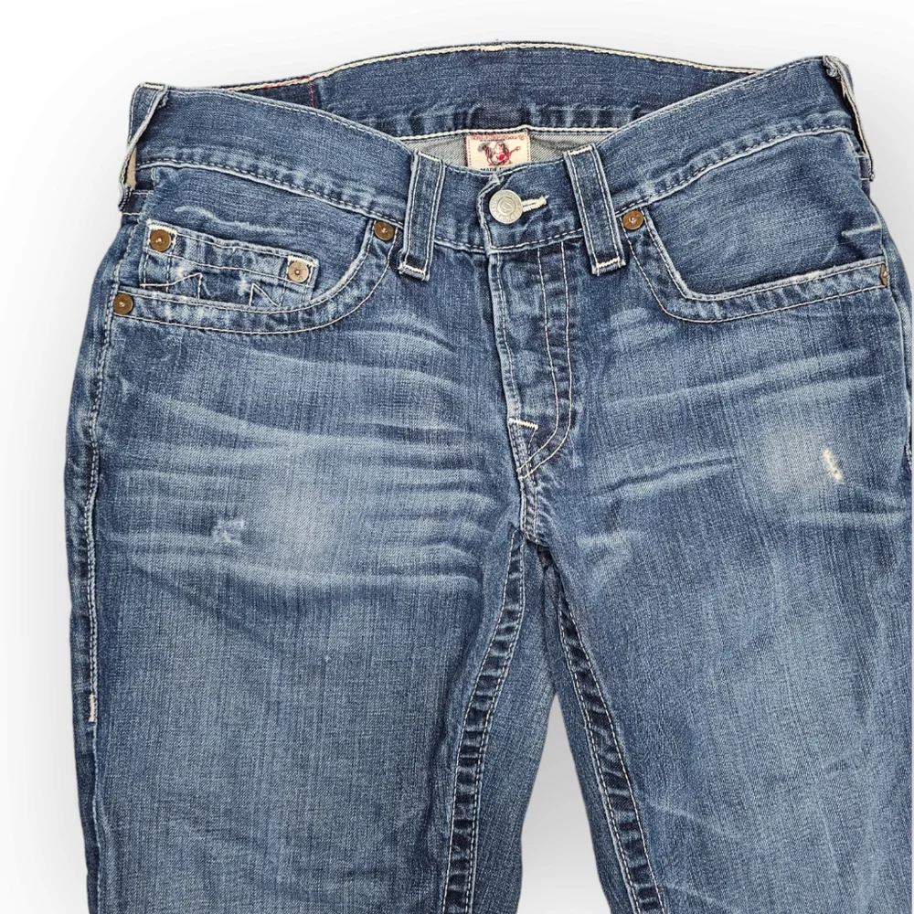 True Religion Men's Geno Button-Fly Jeans Distressed W33